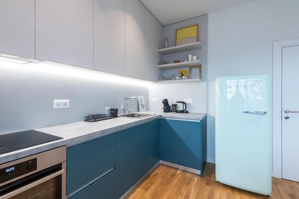 Modern & Stylish Sea Apartment With Parking Burgasz Kültér fotó